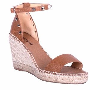 Anthropologie Maypol Tan Wedge Sandals. Sz 9.5